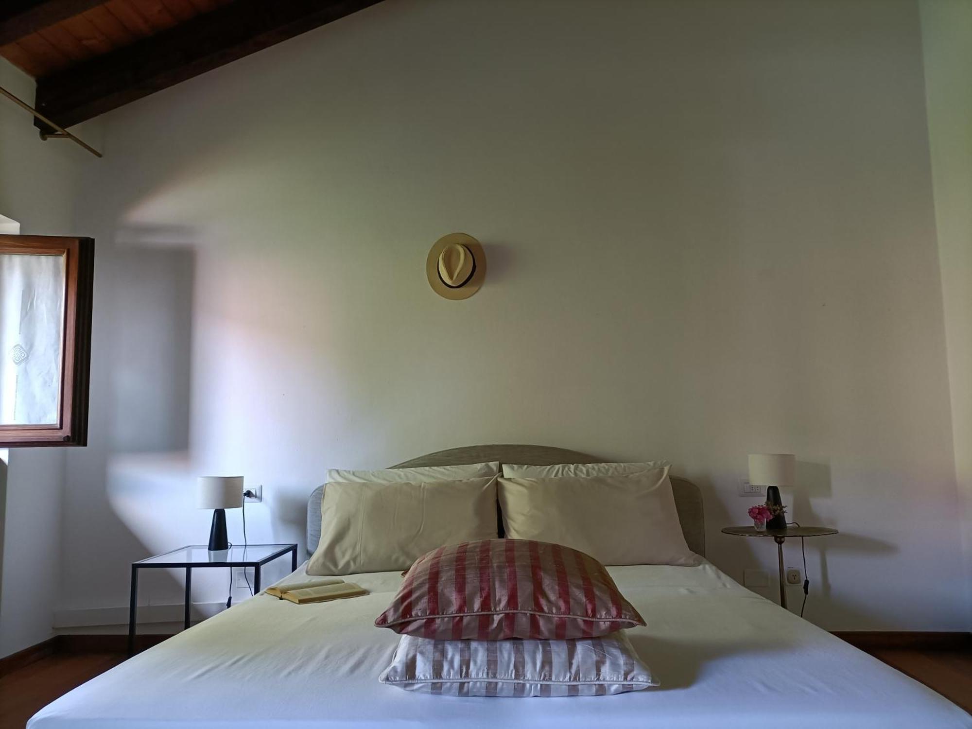 Villa Rustico Viboldone Phòng bức ảnh